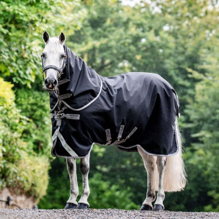 Amigo 1200D Plus Turnout 250g by Horseware Ireland Black